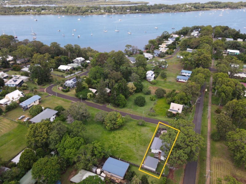 2 Melaleuca Drive, Lamb Island, Qld 4184 House for Sale realestate