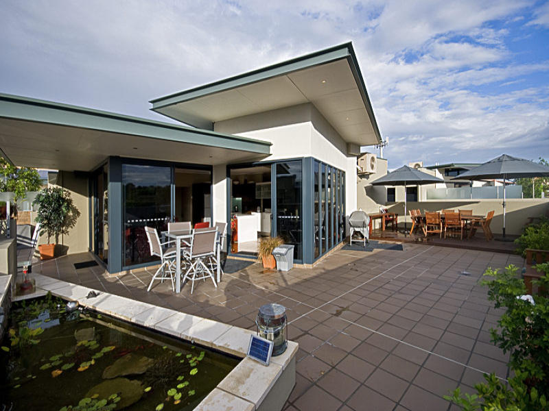 20/110 Commercial Road, Newstead, Qld 4006 Property Details