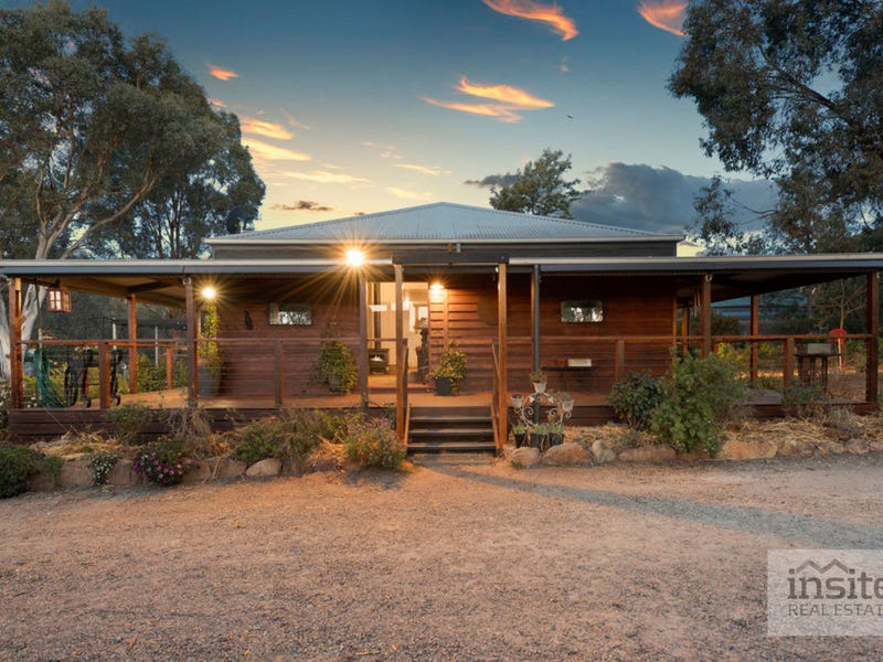 19 Mull Road, Eldorado, Vic 3746 Property Details