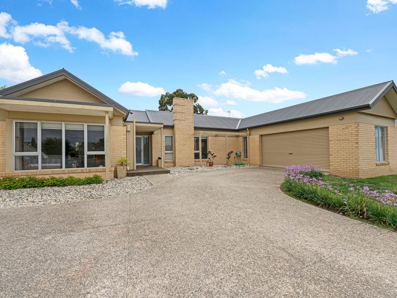 6 Ashbourne Court, Alfredton, Vic 3350 House for Sale