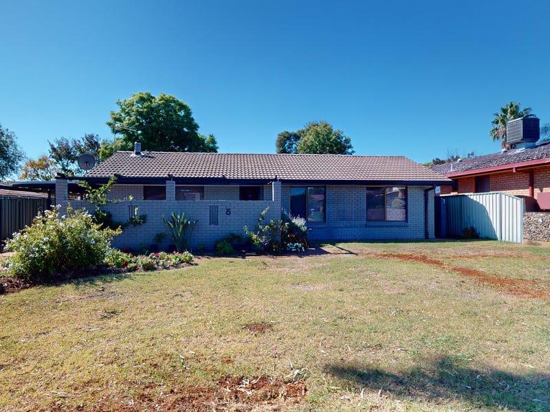 5 Sandringham Place, Dubbo, NSW 2830 - Property Details