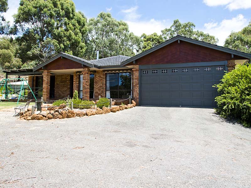 17 Millbrook Close, Jarrahdale, WA 6124 Property Details