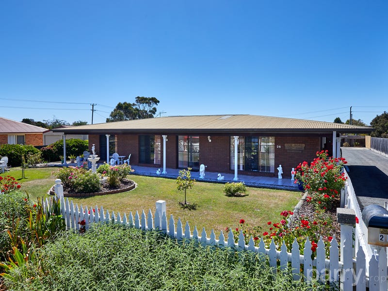 26 Ernest Street, Beauty Point, TAS 7270
