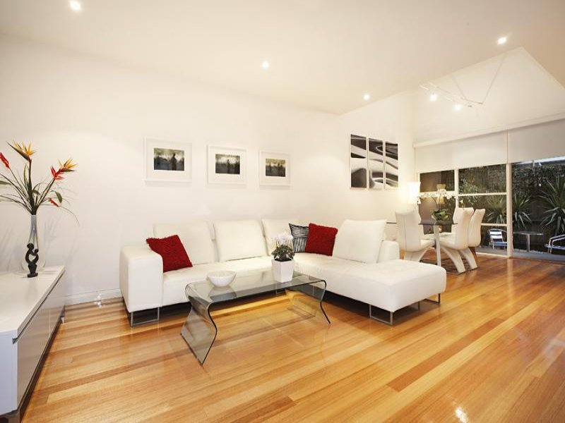 4/13 Wrexham Road, Windsor, Vic 3181 Property Details