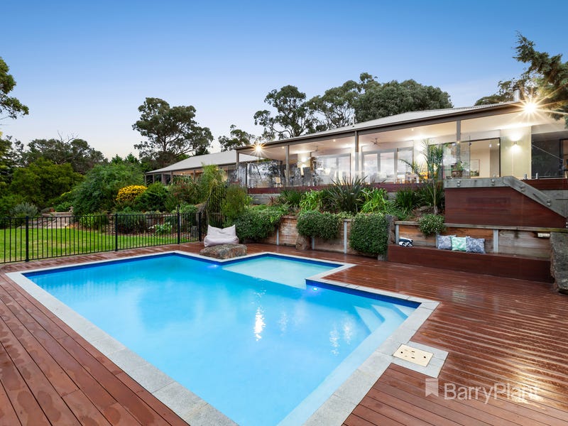 24 North Oatlands Road, Yarrambat, VIC 3091