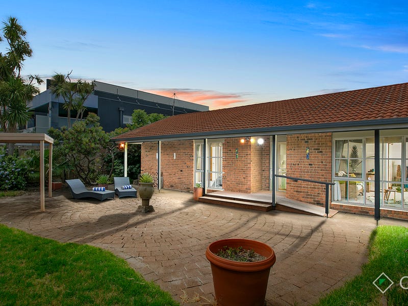 1/653 Esplanade, Mornington, Vic 3931 Property Details