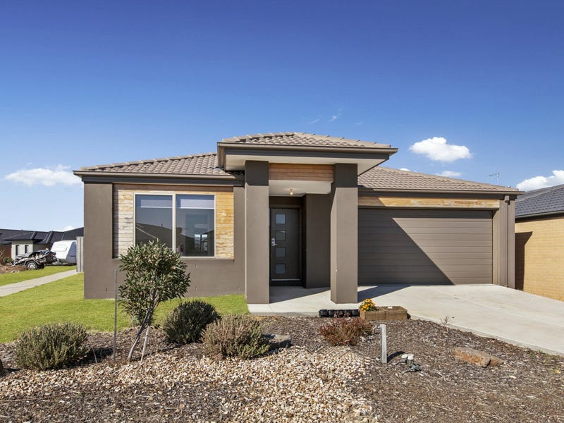 32 Holly Drive, Wallan, Vic 3756 Property Details