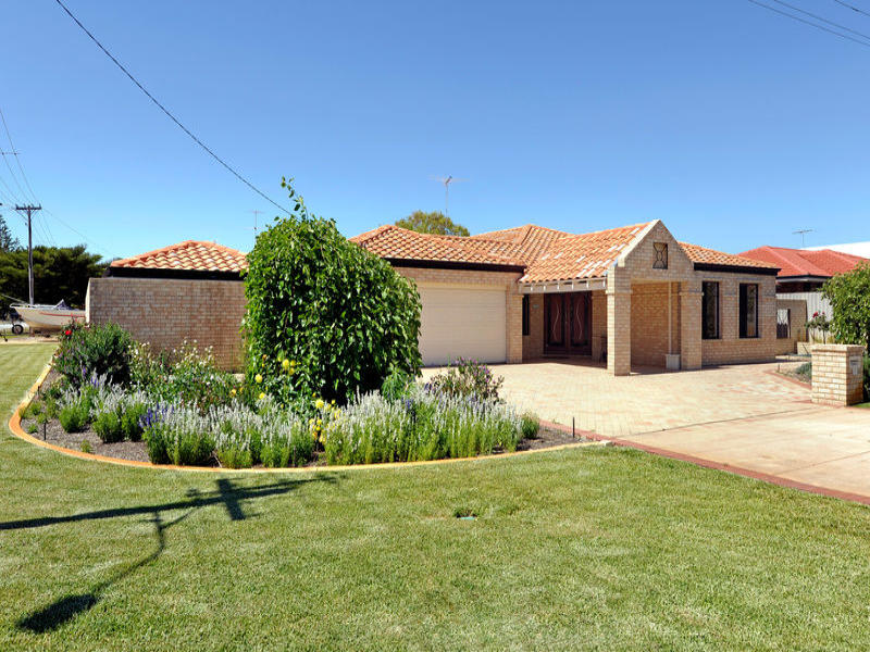 1 Treasure Place, Singleton, WA 6175 - Property Details