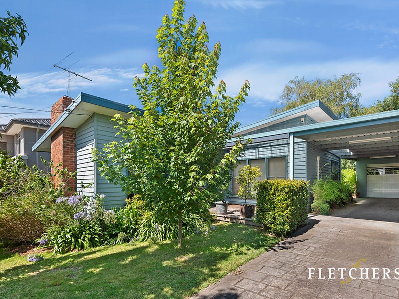 4 Greenbank Avenue, Box Hill South, VIC 3128