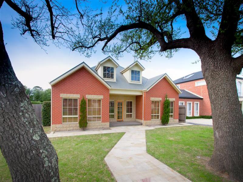 3 The Avenue, Sunbury, Vic 3429 Property Details