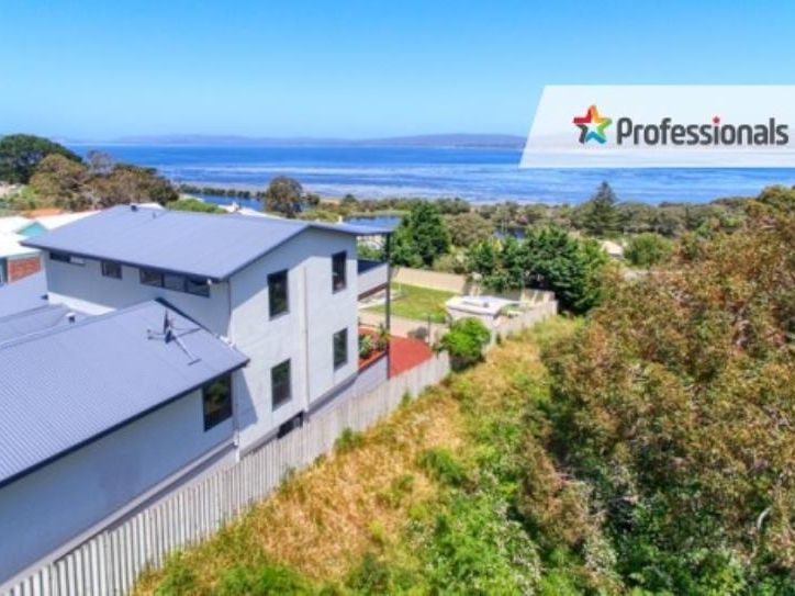 245 Grey Street W, Mount Melville, WA 6330
