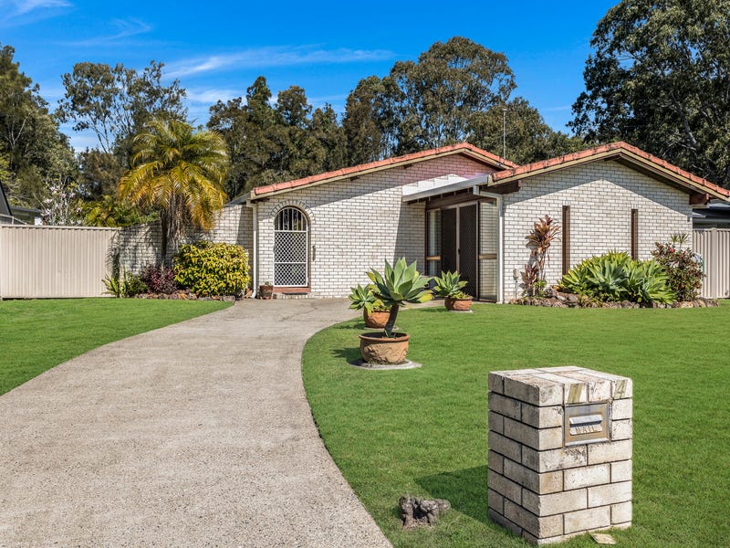 3 Bedroom Houses for Sale in Burleigh Waters, QLD 4220