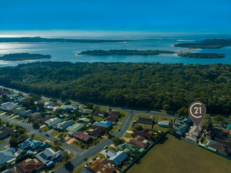 2/15a Shores Drive, Yamba, NSW 2464 Unit for Sale