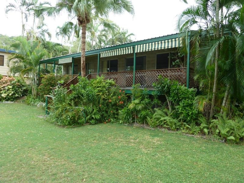 14 Sooning Street, Nelly Bay, QLD 4819