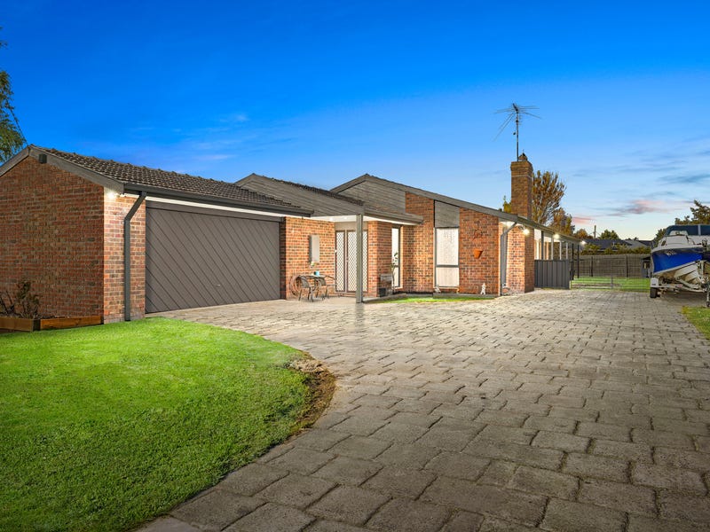 38 BaxterTooradin Road, Pearcedale, Vic 3912 House for Sale