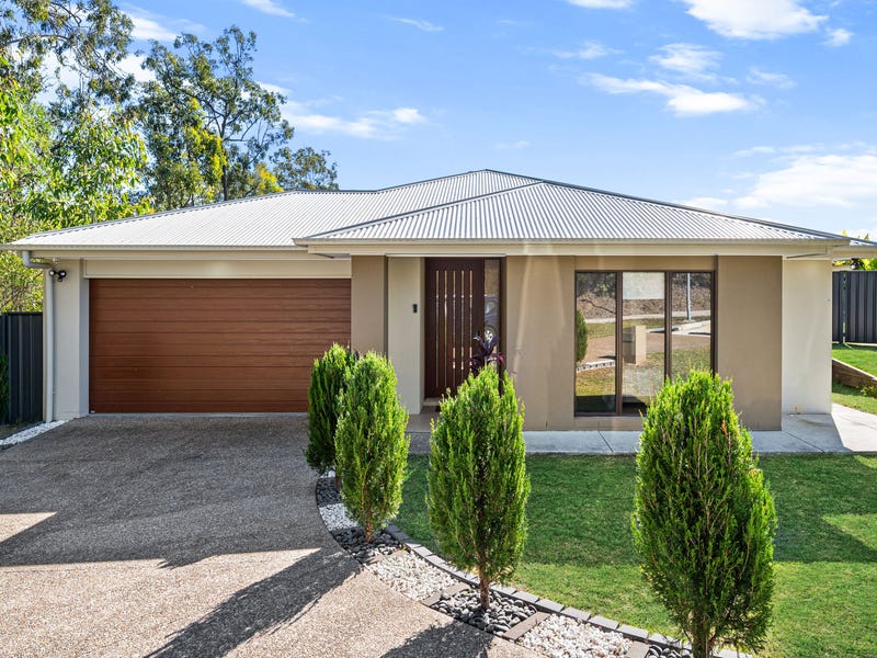 10 Messmate Place, Spring Mountain, QLD 4300