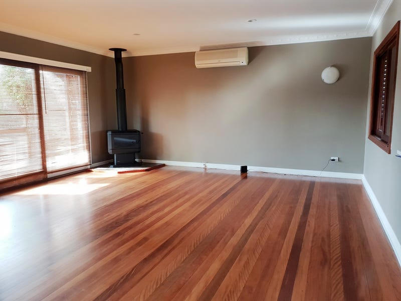 59 Kenmore Road, Kenmore, QLD 4069