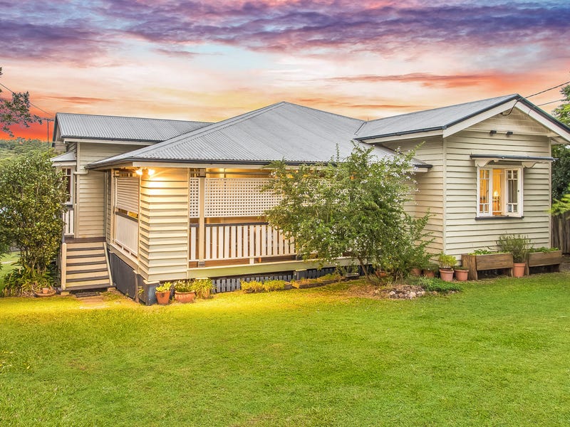 160 Simpsons Road, Bardon, Qld 4065