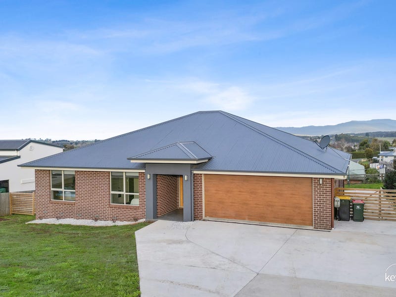 36 Dry Street, Deloraine, Tas 7304 Property Details