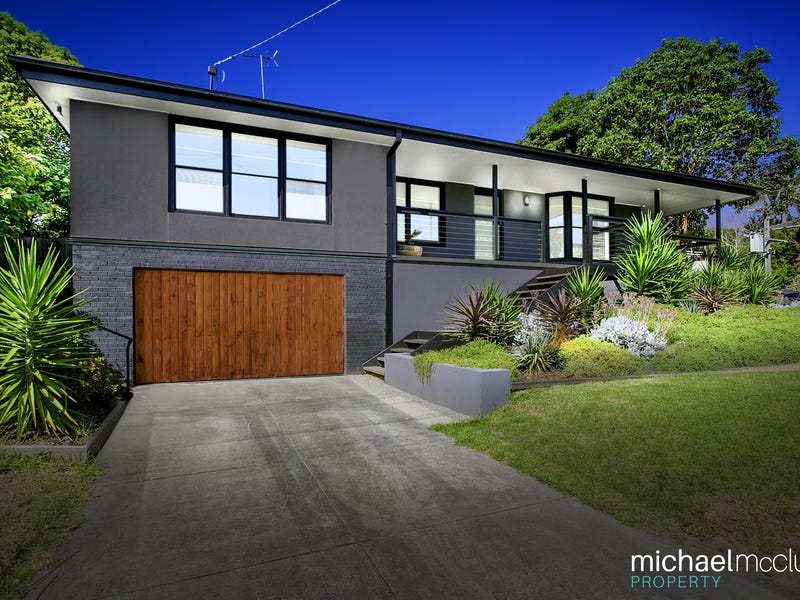 17 Bangor Drive, Frankston, Vic 3199 Property Details