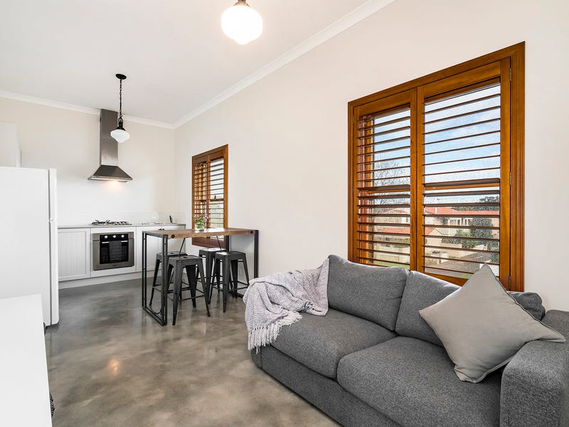 24 Leonora Street, Como, WA 6152