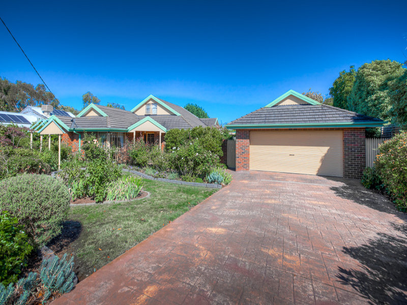 42 Skyline Drive, Gisborne, Vic 3437 Property Details