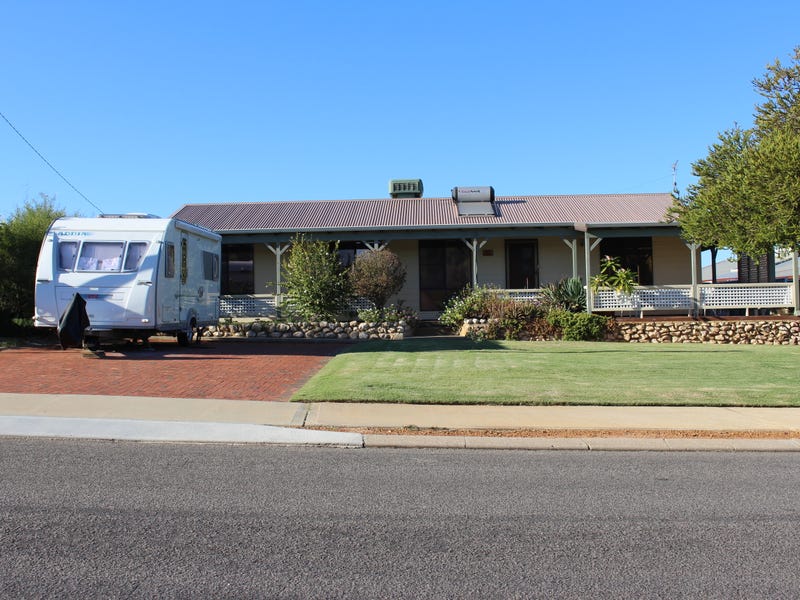 15 Pickering Drive, Dongara, WA 6525