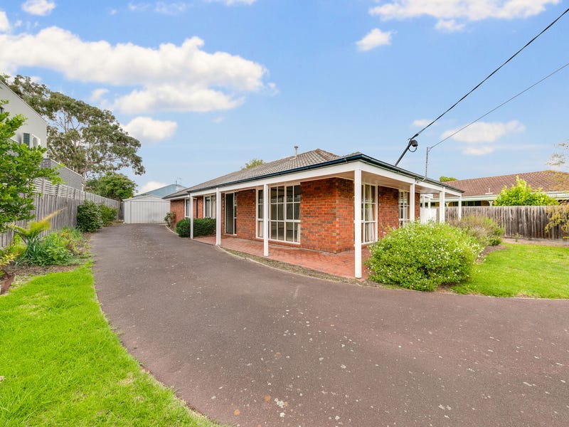 12 Carnoustie Grove, Mornington, VIC 3931