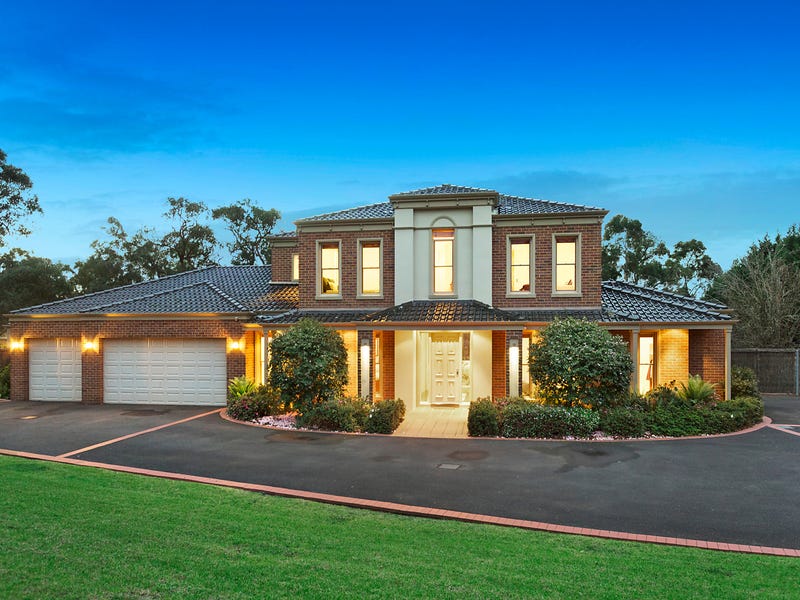 24 Williams Road, Park Orchards, VIC 3114