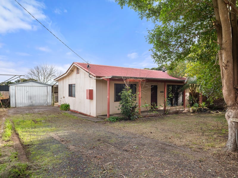 10 Alexander Avenue, Cowes, Vic 3922 House for Sale