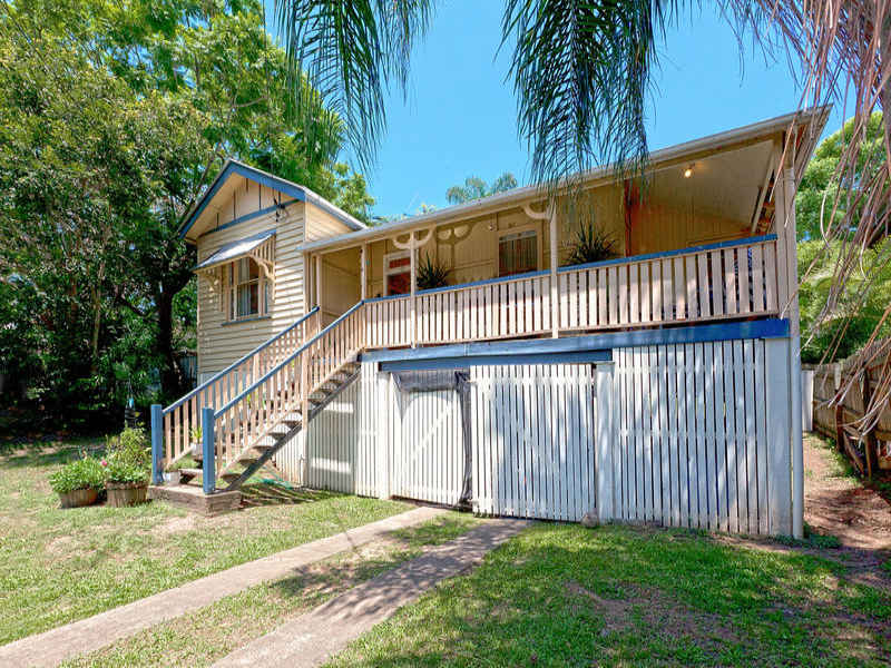 9 Overend Street, Norman Park, QLD 4170