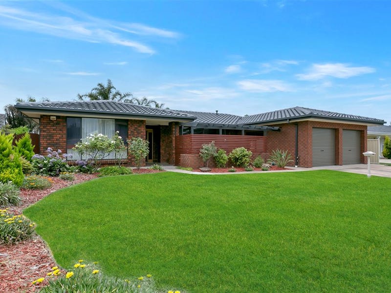 2 Dutton Grove, West Lakes Shore, SA 5020