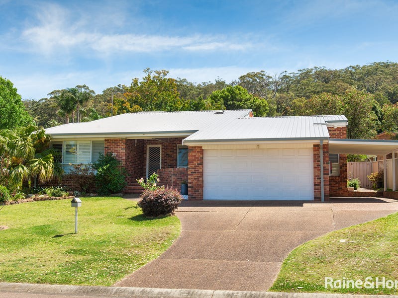 37 Midshipman Circuit, Corlette, NSW 2315 Property Details