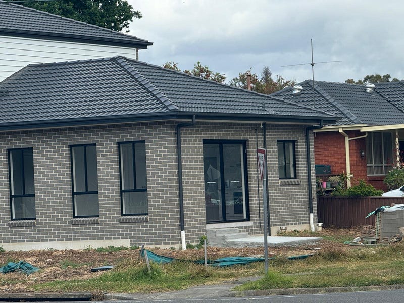 1A Hindmarsh Road, Liverpool, NSW 2170 Duplex/Semidetached for Rent