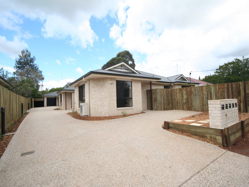 10 Horton Street, East Toowoomba, QLD 4350