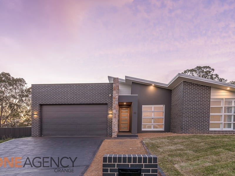 30 Stevenson Way, Orange, NSW 2800 Property Details