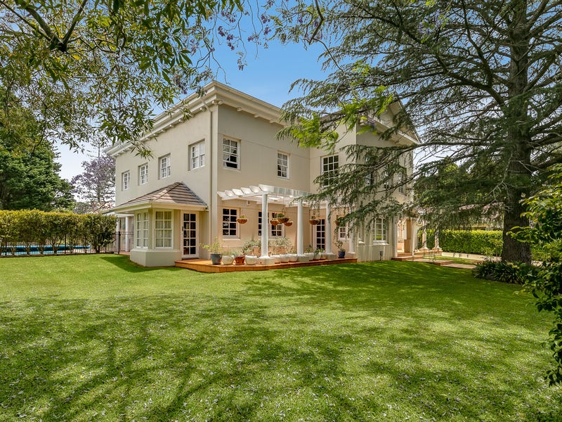 1416 Campbell Street, East Toowoomba, QLD 4350