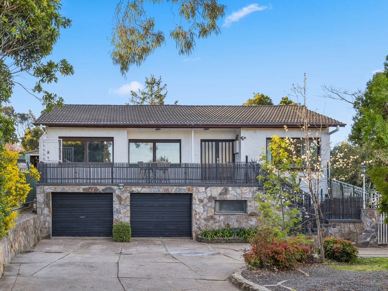 52 Gilmore Place, Queanbeyan West NSW 2620