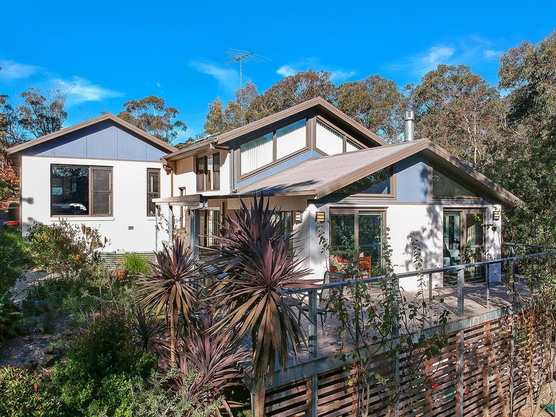 33 Asquith Avenue, Wentworth Falls, NSW 2782