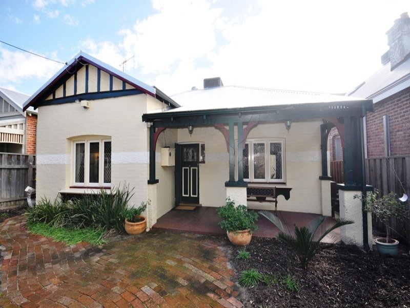 16 Wilberforce Street, Mount Hawthorn, WA 6016