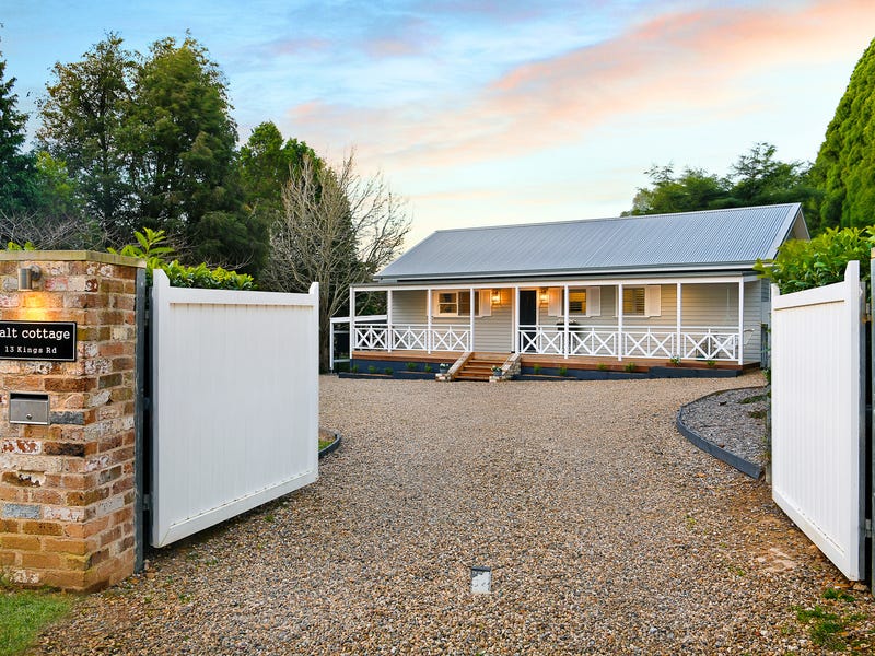 13 Kings Road, Moss Vale, NSW 2577