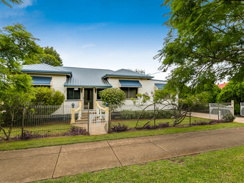739 Ruthven Street, South Toowoomba, QLD 4350