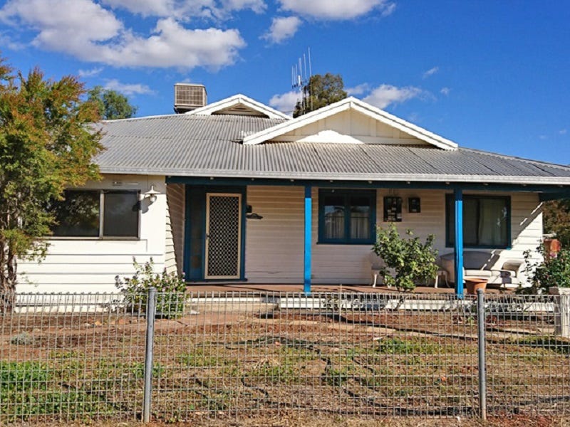 24 Parkes Street, Trundle, NSW 2875