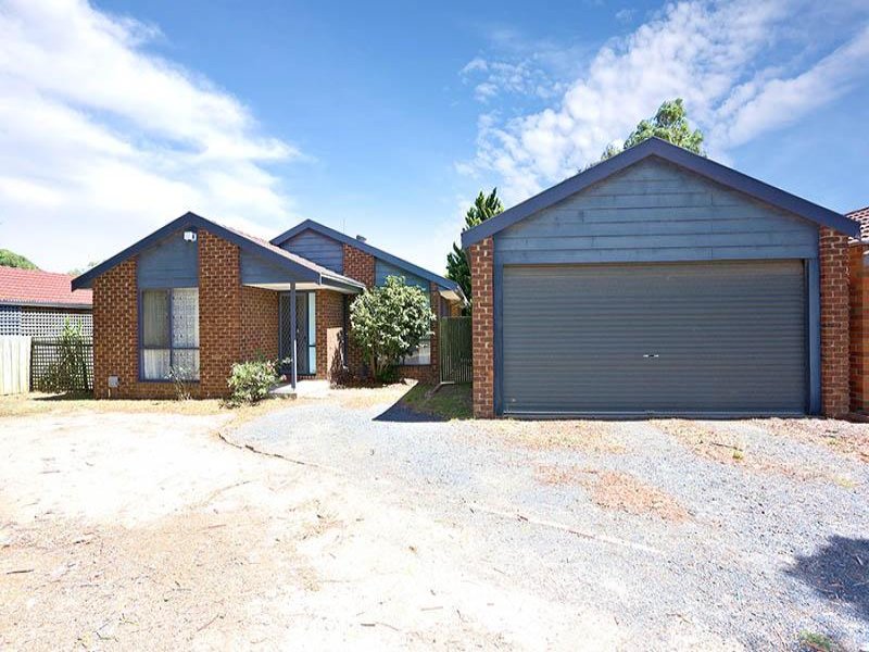 40 Mitre Cres, Berwick, VIC 3806 - Realestate.com.au