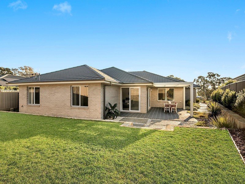 16 Mckenna Avenue, Yass, NSW 2582