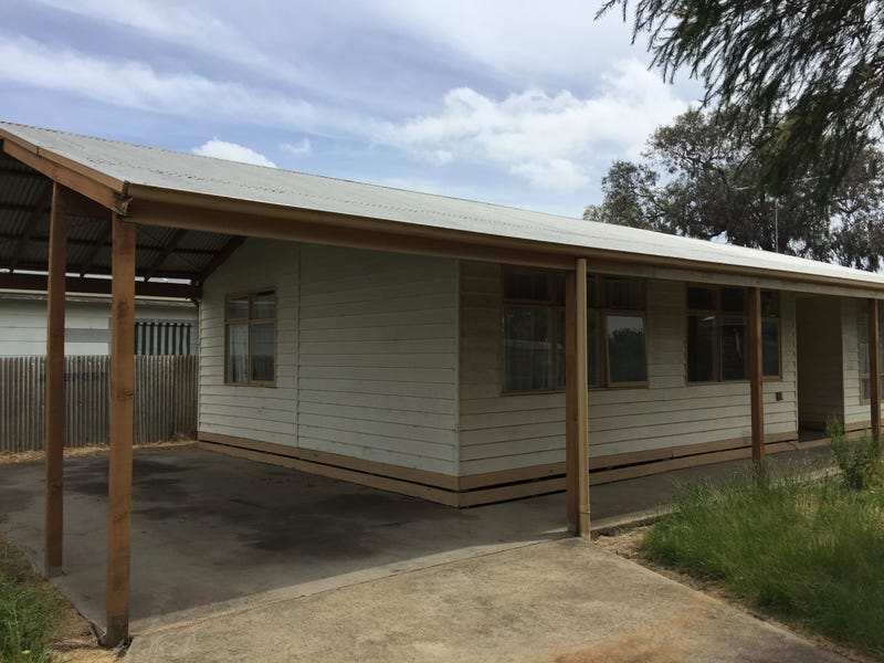 7 Wall St, Hamilton, Vic 3300 Property Details