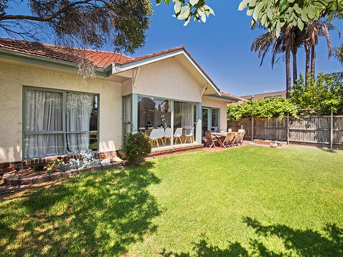 77 Thomas Street, Hampton, Vic 3188