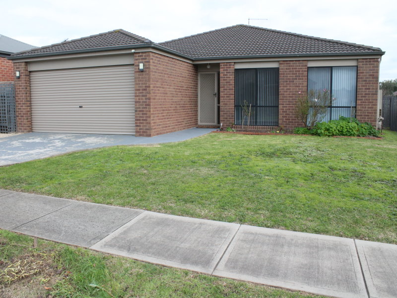 33 Grand Arch Way, Berwick, VIC