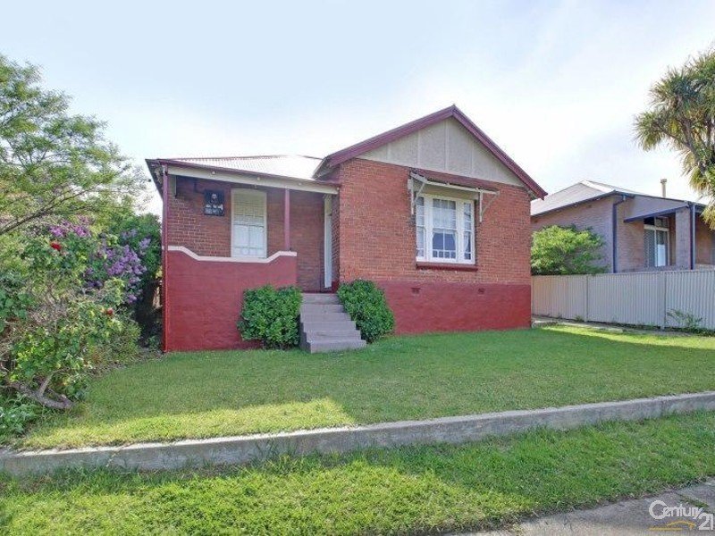 16 Sloane Street, Goulburn, NSW 2580