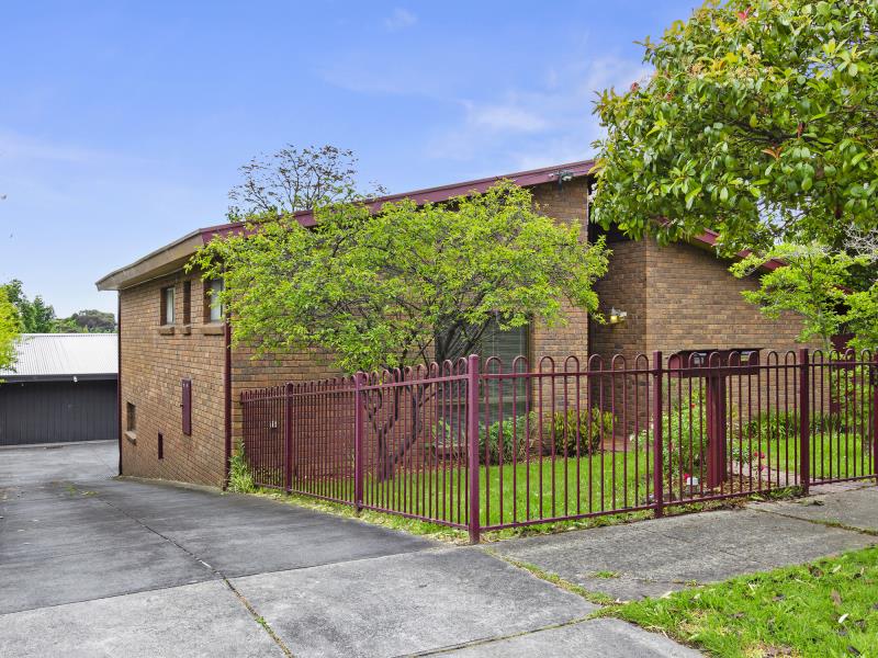 1/33 Chestnut Street, Surrey Hills, VIC